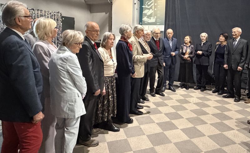 Vaizdas:Su alpinistais.JPG